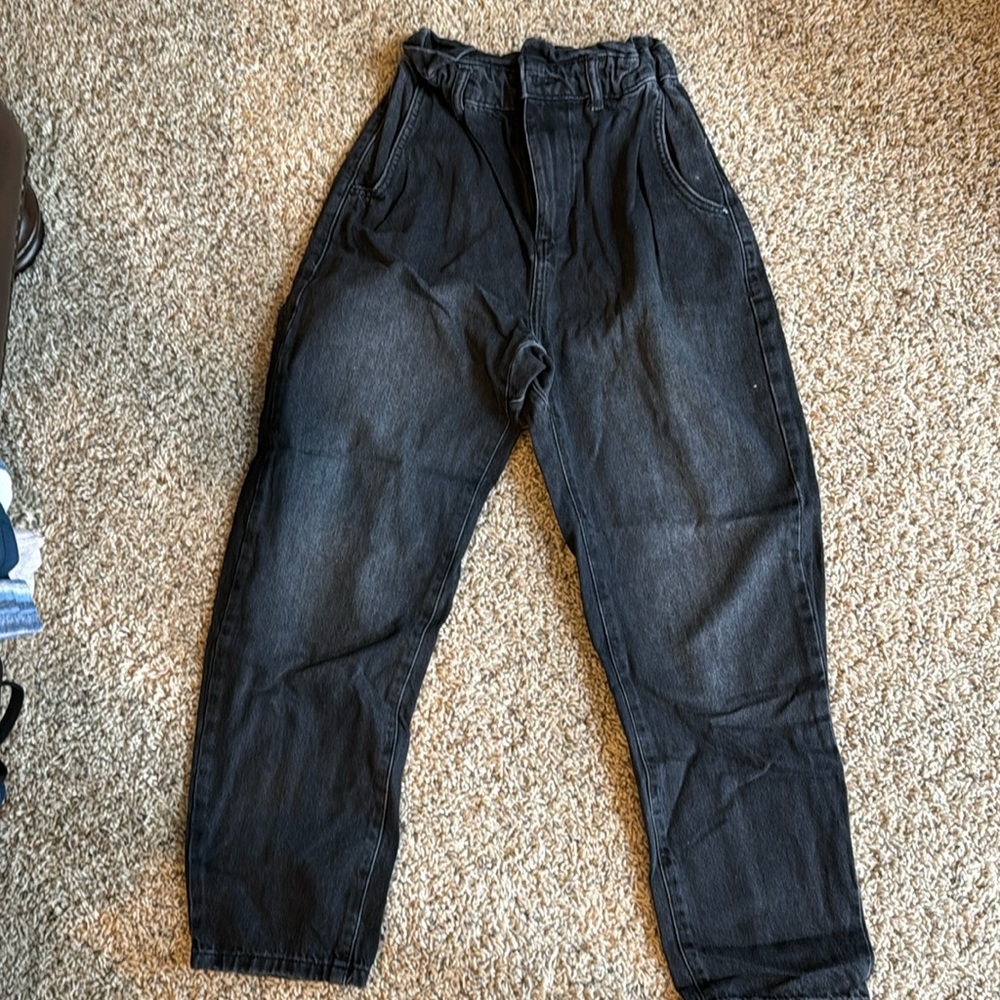 Zara washed black jeans, size USA 2
